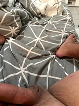 Snapshot of julienCr7 chatting on 19, 11, 2025 julienCr7 online show from 19, 11, 2025