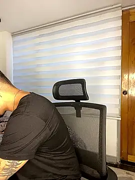 Snapshot of ALEXXX_KING chatting on 14, 1, 2026 ALEXXX KING online show from 14, 1, 2026