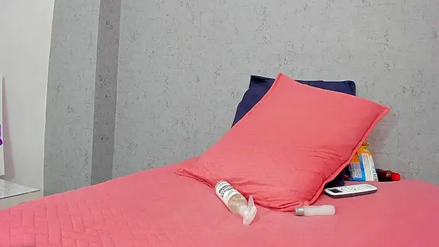 Snapshot of scarlett646 chatting on 28, 10, 2025 scarlett646 online show from 28, 10, 2025