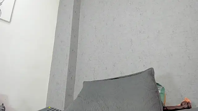 Snapshot of scarlett646 chatting on 15, 12, 2025 scarlett646 online show from 15, 12, 2025