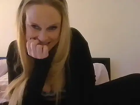 Snapshot of imyourgoodgirl69 chatting on 17, 9, 2025 imyourgoodgirl69 online show from 17, 9, 2025