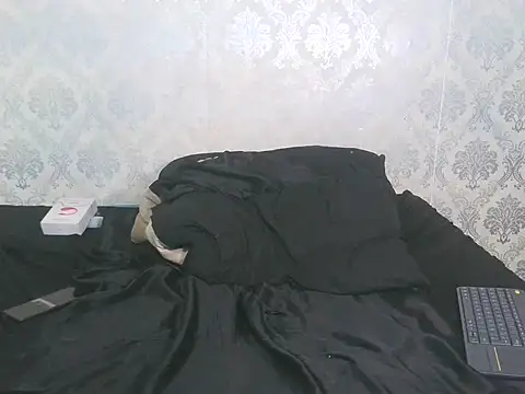 Snapshot of leandro477 chatting on 21, 11, 2025 leandro477 online show from 21, 11, 2025