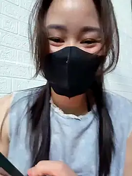 Snapshot of Singlemom69x chatting on 8, 3, 2026 Singlemom69x online show from 8, 3, 2026