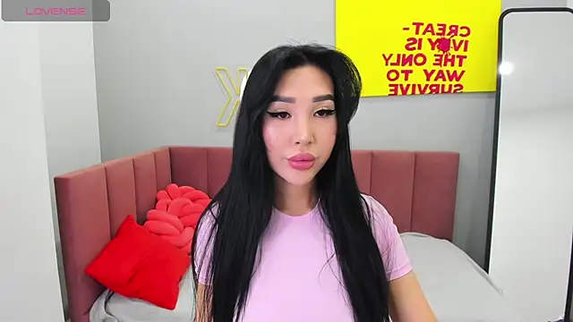 Jennifer Munoz online show from 22, 9, 2025