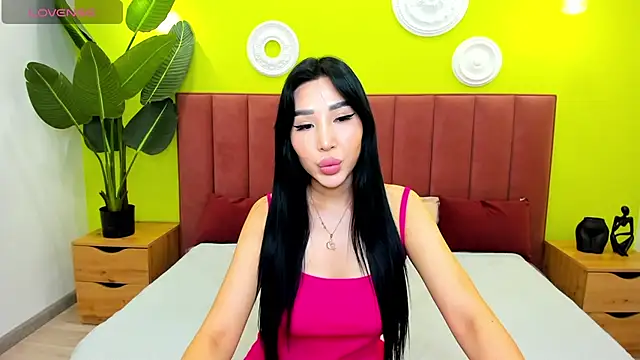 Jennifer Munoz online show from 5, 10, 2025