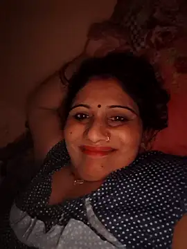 Snapshot of Rakhi99x chatting on 3, 5, 2026 Rakhi99x online show from 3, 5, 2026