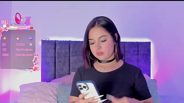 Snapshot of AnaLevii chatting on 15, 9, 2025 AnaLevii online show from 15, 9, 2025