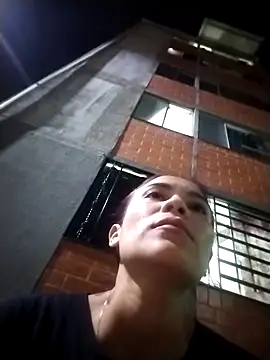 dulcelatin21 online show from 2, 12, 2025