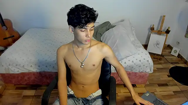 AliottTwink online show from 9, 1, 2026