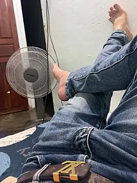 letruong6879 online show from 12, 4, 2026