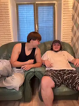 desiredude9 online show from 4, 12, 2025