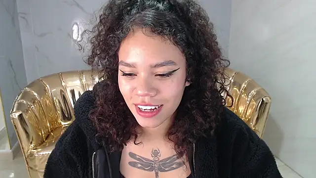 Snapshot of Canela_s1 chatting on 16, 10, 2025 Canela s1 online show from 16, 10, 2025