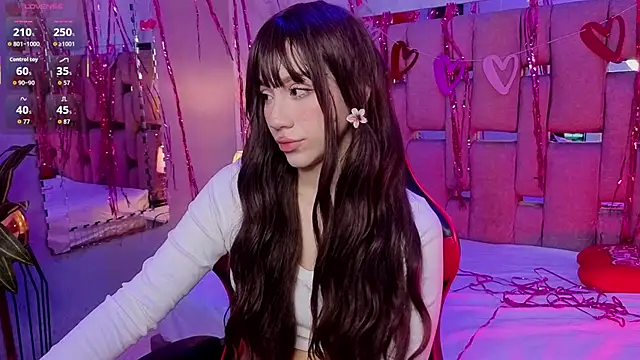 Snapshot of ZharaLux chatting on 10, 2, 2026 ZharaLux online show from 10, 2, 2026