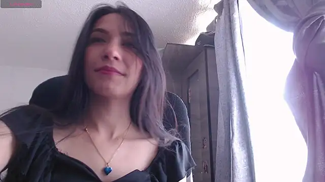 Snapshot of scarlett_vonrose chatting on 25, 9, 2025 scarlett vonrose online show from 25, 9, 2025