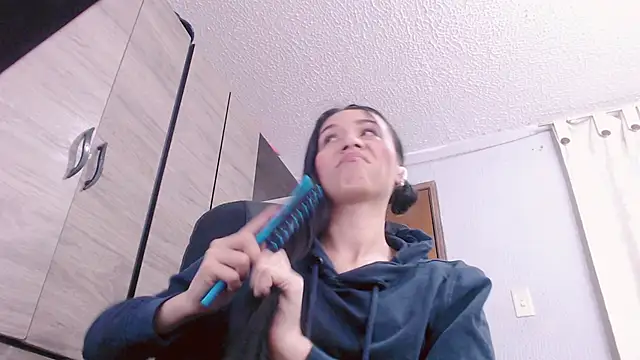 Snapshot of scarlett_vonrose chatting on 3, 10, 2025 scarlett vonrose online show from 3, 10, 2025