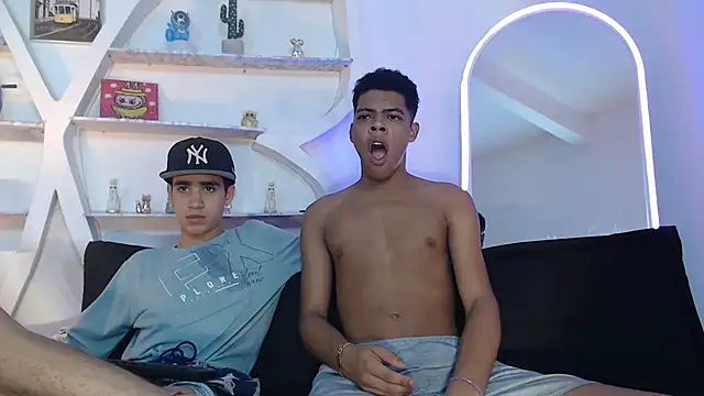 PRETTY FEM online show from 19, 9, 2025