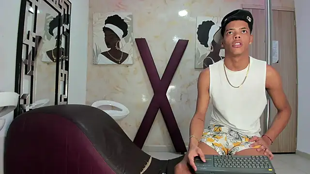 PRETTY FEM online show from 28, 6, 2026