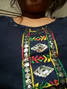 Snapshot of Aaradhya_Sharma chatting on 29, 11, 2025 Aaradhya Sharma online show from 29, 11, 2025