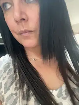 Snapshot of Mayra_milk chatting on 15, 9, 2025 Mayra milk online show from 15, 9, 2025