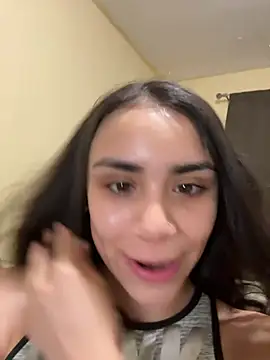 Snapshot of Ariovalle chatting on 18, 4, 2026 Ariovalle online show from 18, 4, 2026