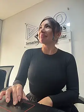 Sarahlove 90 online show from 3, 12, 2025