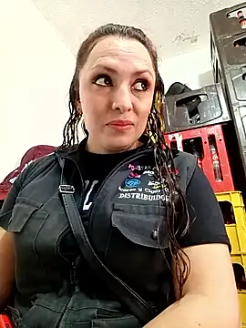 Snapshot of VERONICA__03 chatting on 17, 9, 2025 VERONICA 03 online show from 17, 9, 2025