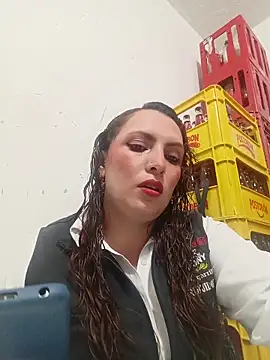 Snapshot of VERONICA__03 chatting on 7, 10, 2025 VERONICA 03 online show from 7, 10, 2025