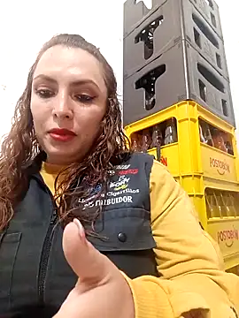 Snapshot of VERONICA__03 chatting on 18, 10, 2025 VERONICA 03 online show from 18, 10, 2025