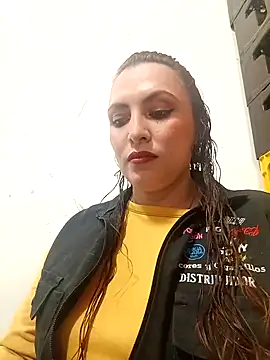 Snapshot of VERONICA__03 chatting on 24, 10, 2025 VERONICA 03 online show from 24, 10, 2025