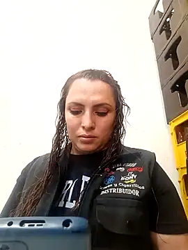 Snapshot of VERONICA__03 chatting on 28, 10, 2025 VERONICA 03 online show from 28, 10, 2025