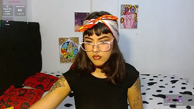 Divinejewel444 online show from 27, 10, 2025