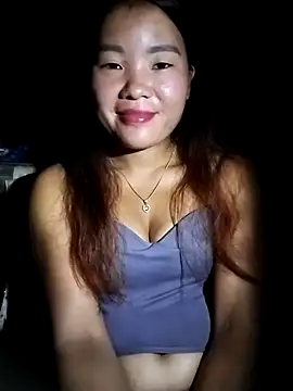 Snapshot of lylylove chatting on 23, 9, 2025 lylylove online show from 23, 9, 2025