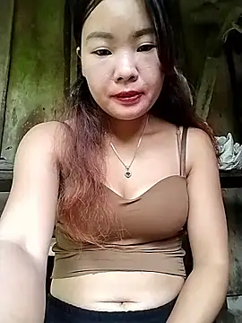 Snapshot of lylylove chatting on 28, 9, 2025 lylylove online show from 28, 9, 2025