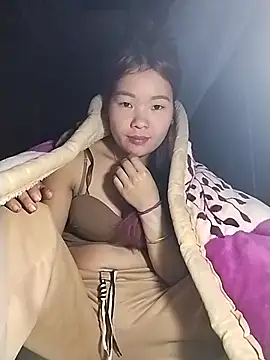 lylylove online show from 28, 11, 2025