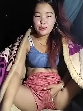 lylylove online show from 4, 2, 2026