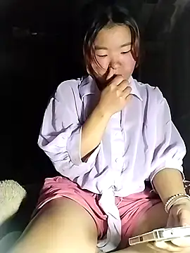 lylylove online show from 7, 4, 2026