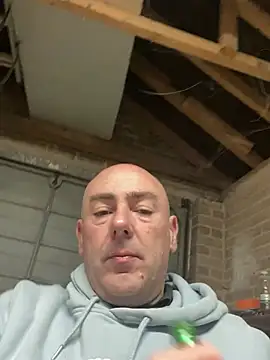 Richmcgee online show from 31, 3, 2026