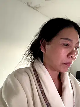 xiiuuff18 online show from 22, 11, 2025