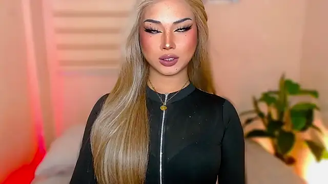 Snapshot of MissRumi_Hunter chatting on 17, 10, 2025 MissRumi Hunter online show from 17, 10, 2025