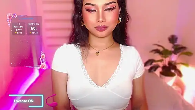 Snapshot of MissRumi_Hunter chatting on 2, 5, 2026 MissRumi Hunter online show from 2, 5, 2026