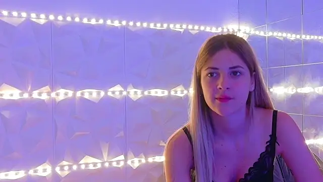 Aishha  online show from 25, 9, 2025