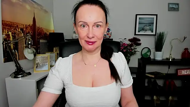 Snapshot of Velvet_Jasmine chatting on 18, 9, 2025 Velvet Jasmine online show from 18, 9, 2025