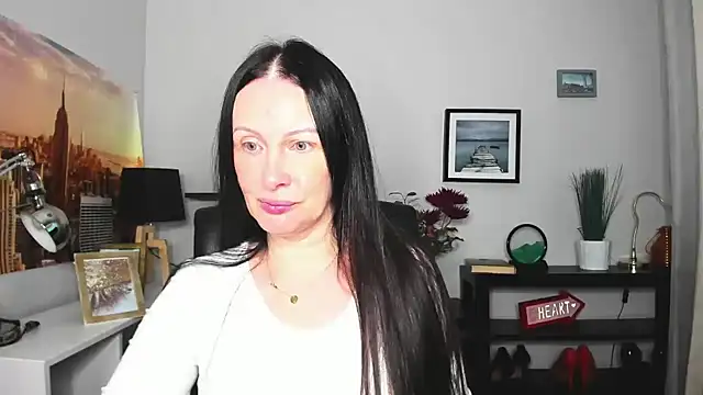 Snapshot of Velvet_Jasmine chatting on 24, 9, 2025 Velvet Jasmine online show from 24, 9, 2025