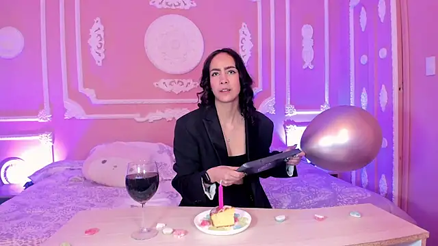 aitana johns online show from 22, 10, 2025