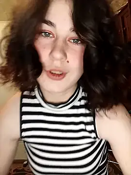 Snapshot of ToryTayler chatting on 29, 9, 2025 ToryTayler online show from 29, 9, 2025