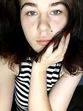 Snapshot of ToryTayler chatting on 3, 10, 2025 ToryTayler online show from 3, 10, 2025