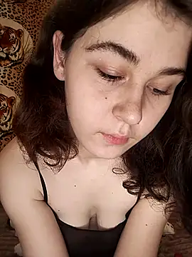 Snapshot of ToryTayler chatting on 5, 11, 2025 ToryTayler online show from 5, 11, 2025