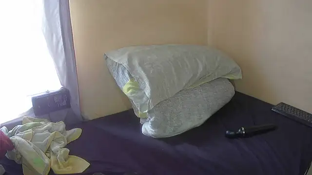 Snapshot of maskedjezebelbaddie chatting on 30, 9, 2025 maskedjezebelbaddie online show from 30, 9, 2025