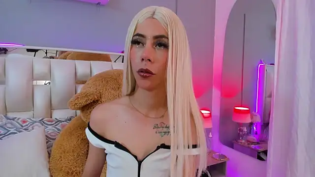 Snapshot of Darlyn_tenderhot__ chatting on 22, 10, 2025 Darlyn tenderhot online show from 22, 10, 2025