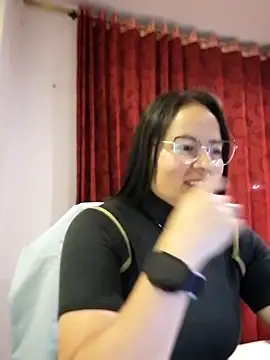 Daliz Leon online show from 11, 10, 2025